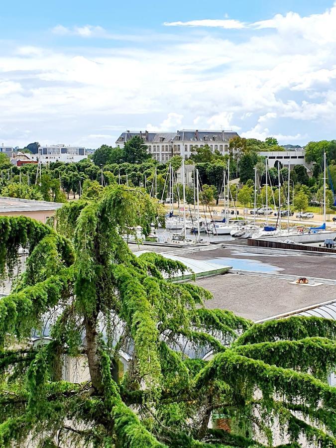 Grand Appartement De Standing Avec Terrasse Vue Port Au Centre De Vannes Exterior photo